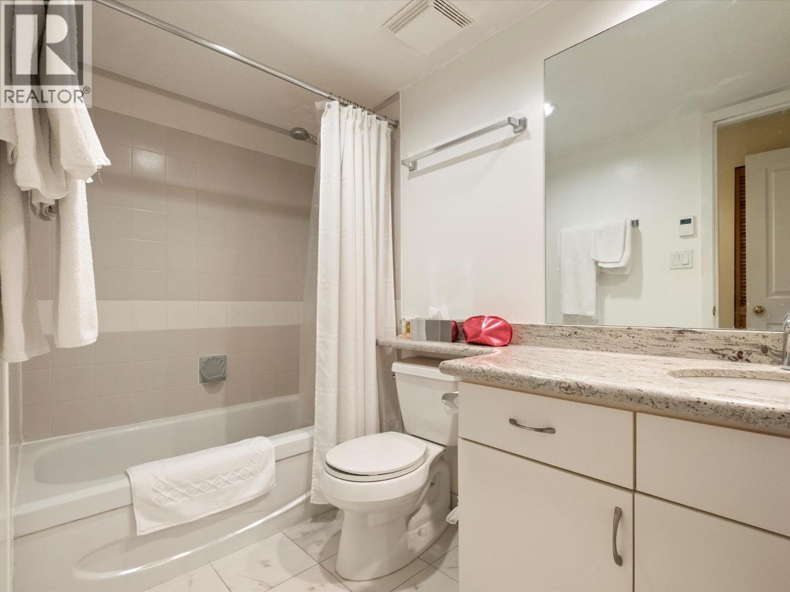 301 2050 Lake Placid Road, Whistler, British Columbia  V0N 1B2 - Photo 13 - R3066398