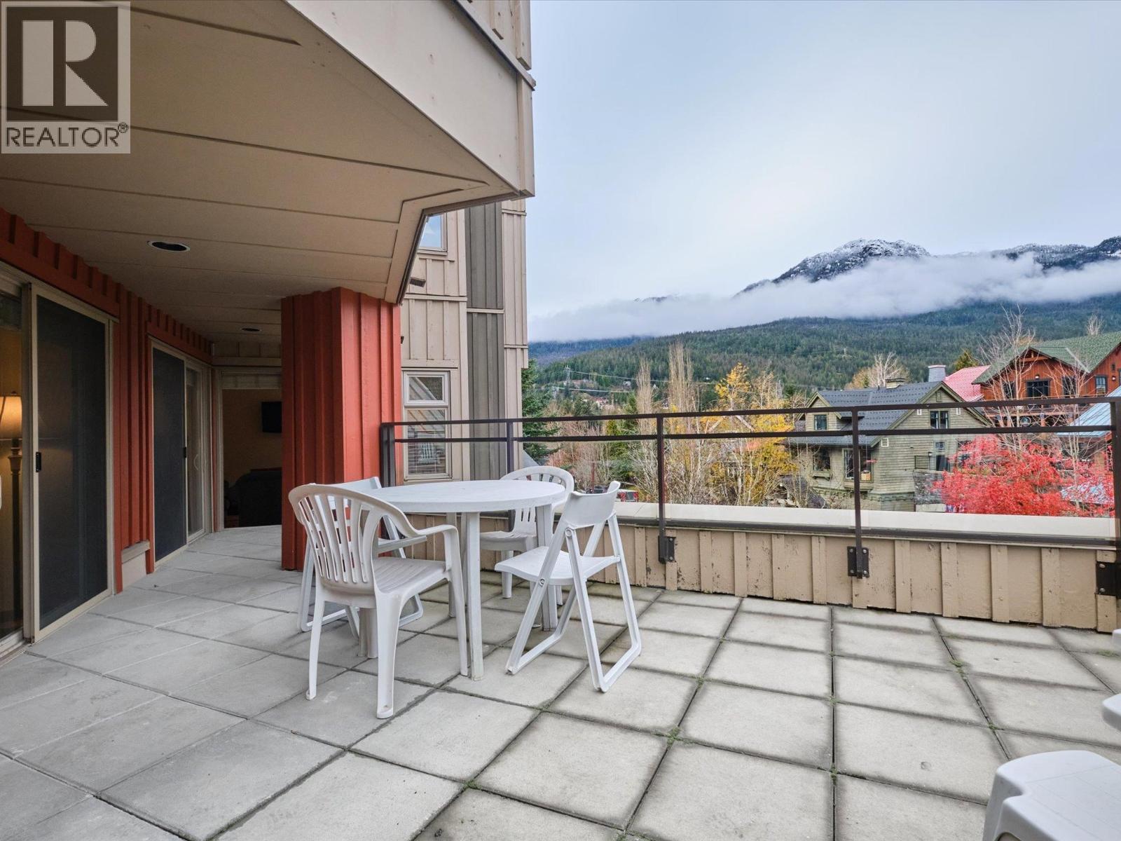 301 2050 Lake Placid Road, Whistler, British Columbia  V0N 1B2 - Photo 14 - R3066398