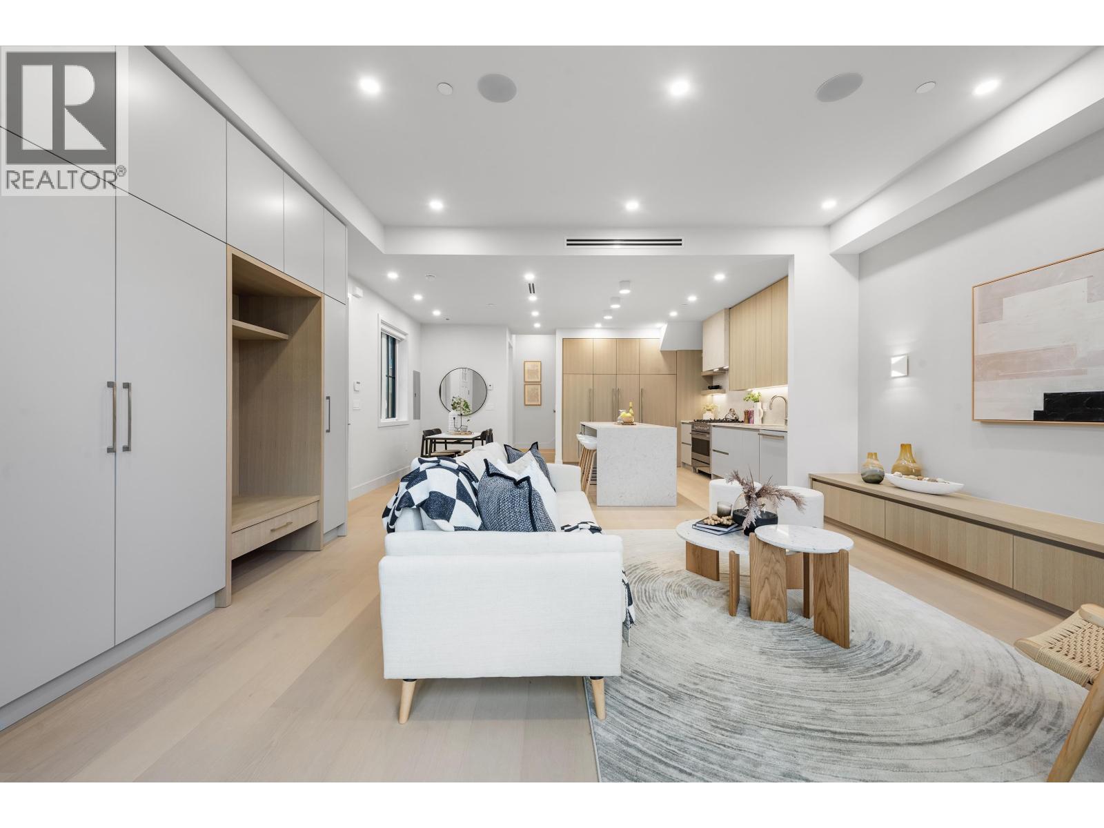 2134 E 10th Avenue, Vancouver, British Columbia  V5N 1Y1 - Photo 4 - R3066420