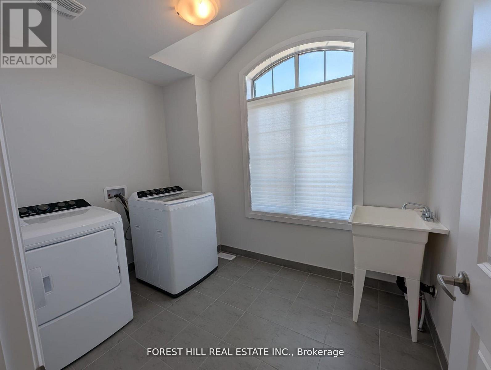 146 St Joseph Road, Kawartha Lakes, Ontario  K9V 0R8 - Photo 38 - X12531054