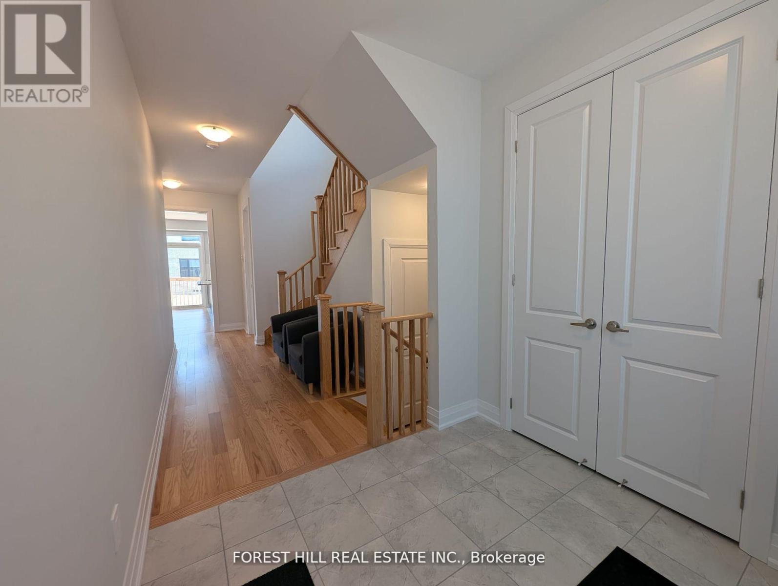 146 St Joseph Road, Kawartha Lakes, Ontario  K9V 0R8 - Photo 7 - X12531054