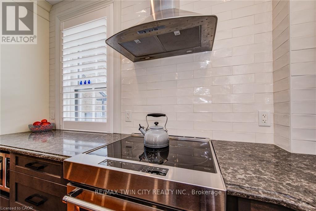 920 Orr Court, Kitchener, Ontario  N2R 1R4 - Photo 25 - X12531068