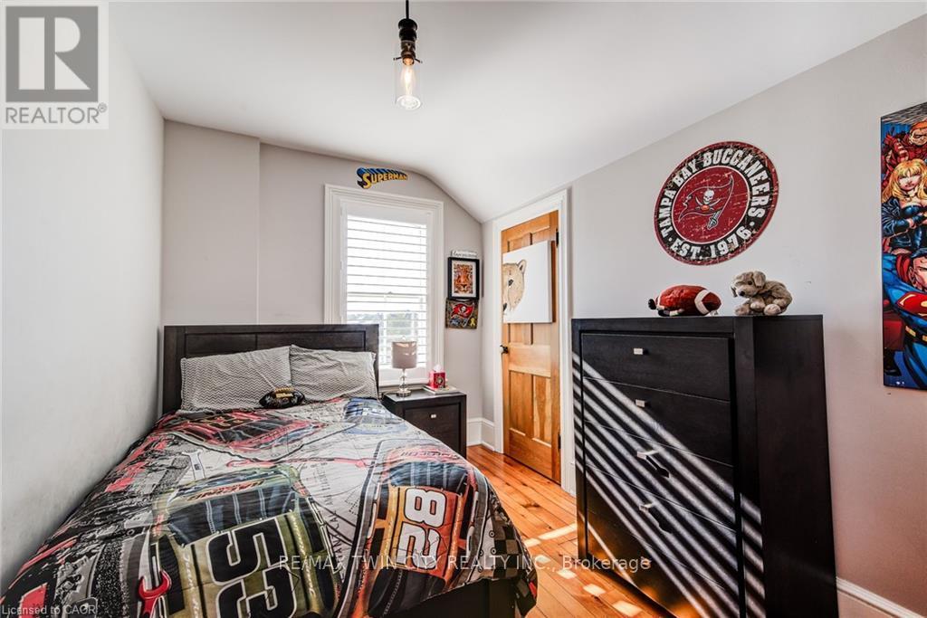 920 Orr Court, Kitchener, Ontario  N2R 1R4 - Photo 35 - X12531068