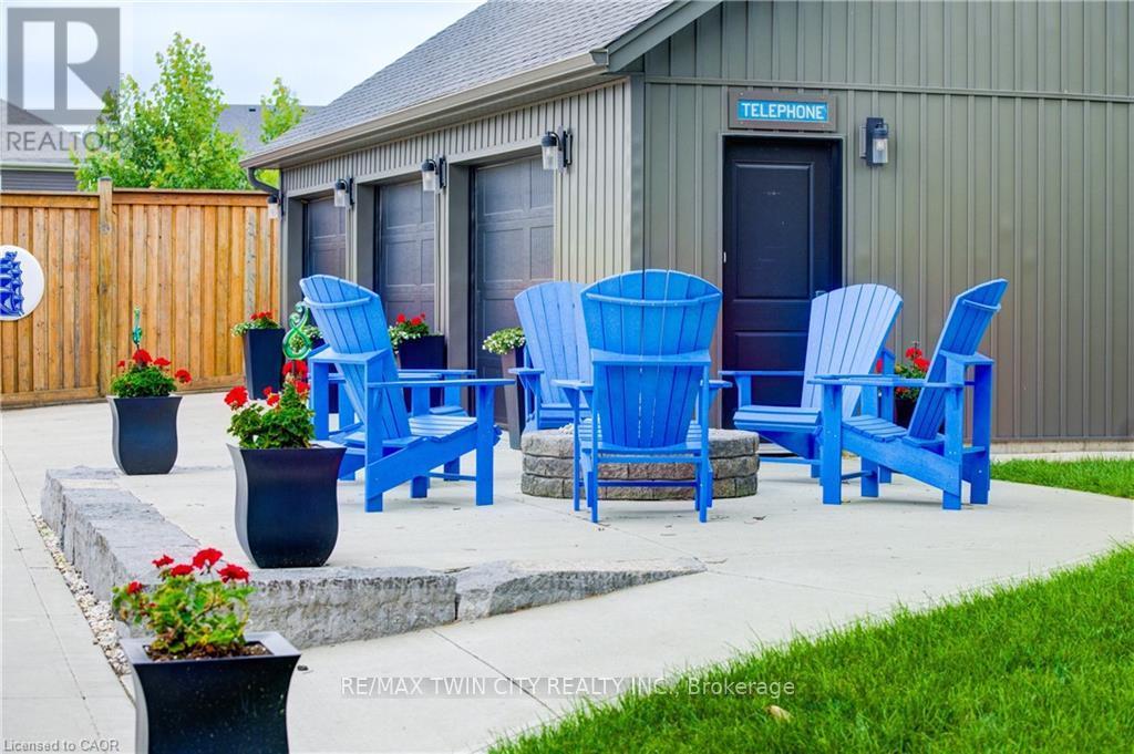 920 Orr Court, Kitchener, Ontario  N2R 1R4 - Photo 7 - X12531068