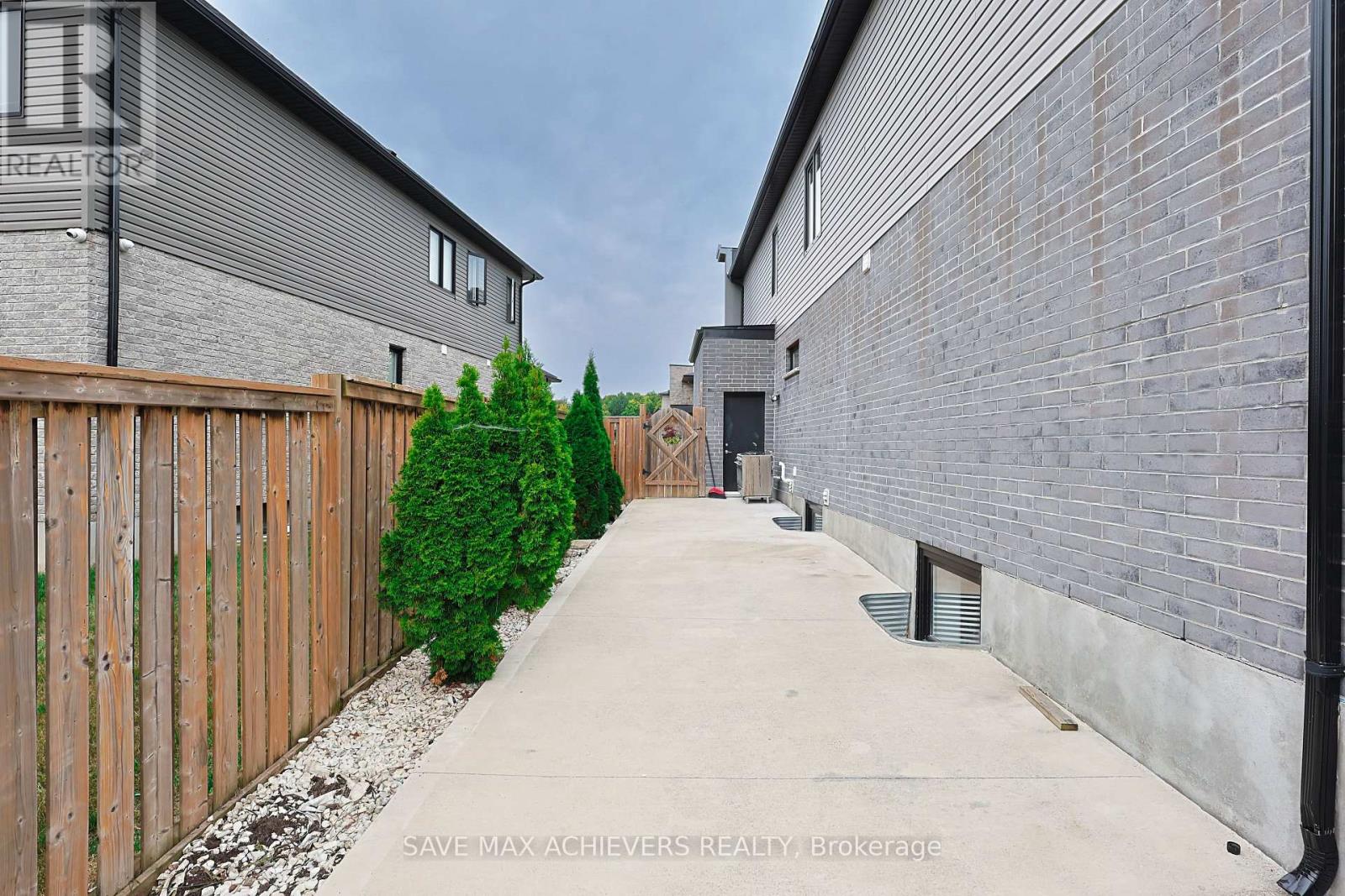 2155 Bakervilla Street, London South, Ontario  N6P 0E5 - Photo 44 - X12531070