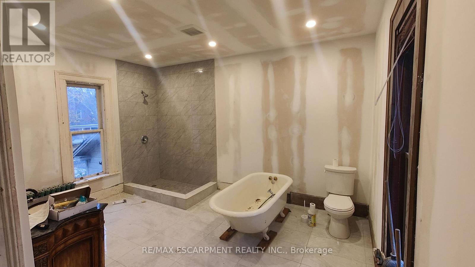 104 Patrick Street E, North Huron, Ontario  N0G 2W0 - Photo 14 - X12531090