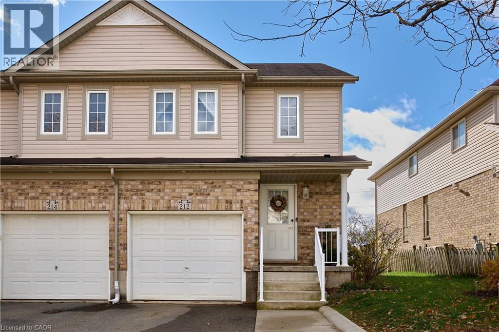 212 RED CLOVER Court, Kitchener, Ontario