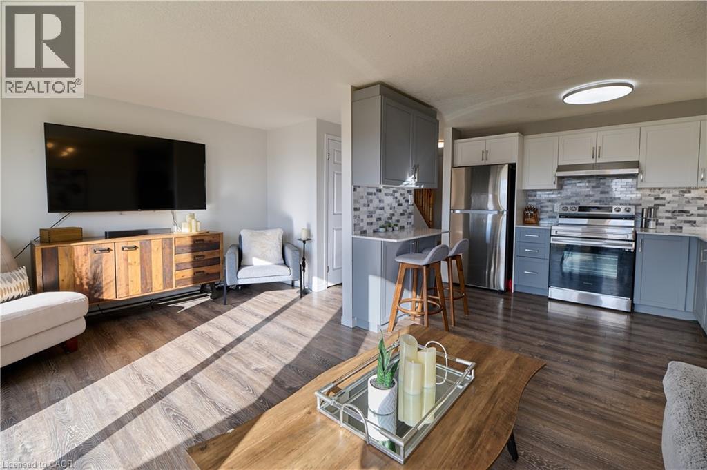 212 Red Clover Court, Kitchener, Ontario  N2E 4J5 - Photo 11 - 40787239