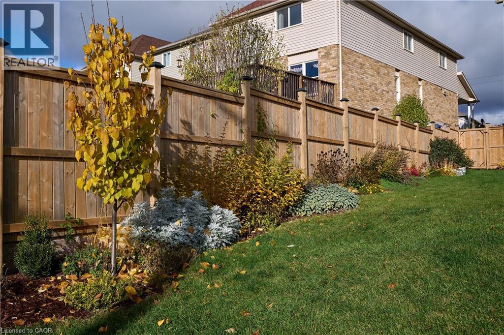 212 Red Clover Court, Kitchener, Ontario  N2E 4J5 - Photo 30 - 40787239