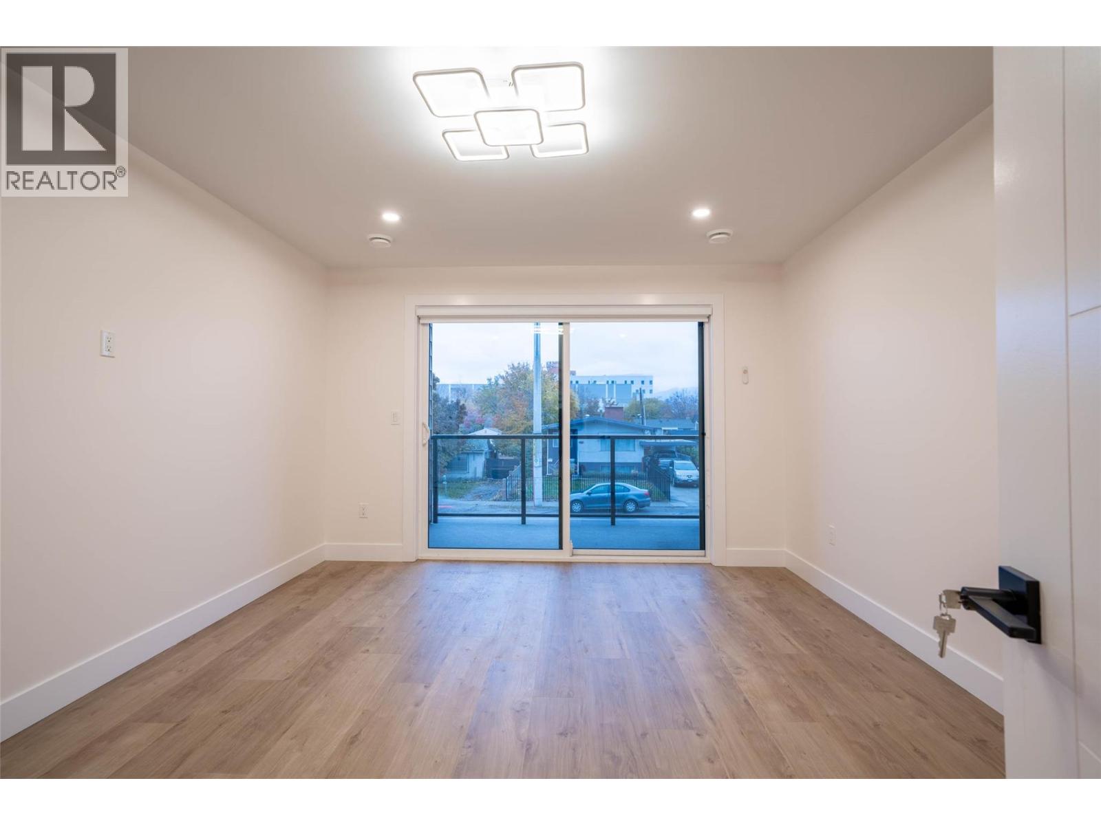 2231 Richter Street, Kelowna, British Columbia  V1Y 2N9 - Photo 12 - 10368720