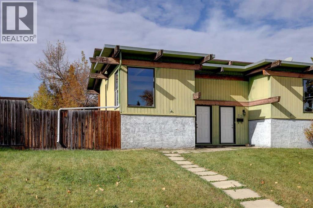 529 Sabrina Road Sw, Calgary, Alberta  T2T 4M9 - Photo 1 - A2263652