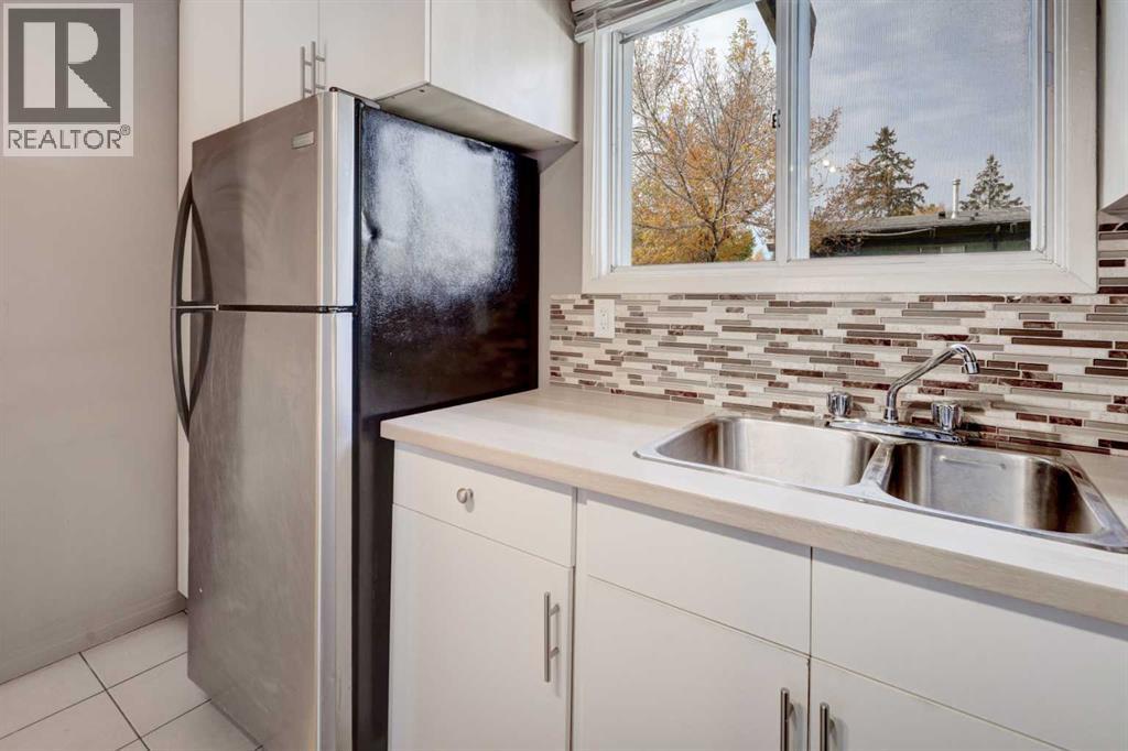 529 Sabrina Road Sw, Calgary, Alberta  T2T 4M9 - Photo 14 - A2263652