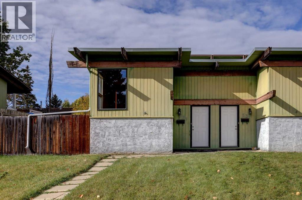 529 Sabrina Road Sw, Calgary, Alberta  T2T 4M9 - Photo 2 - A2263652