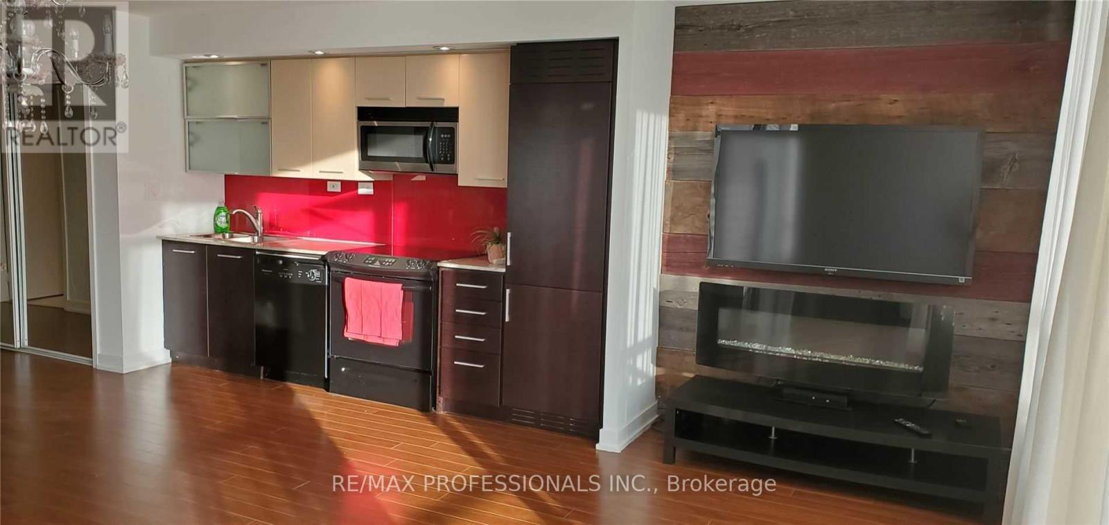 719 - 8 Telegram Mews, Toronto, Ontario  M5V 3Z5 - Photo 3 - C12531120