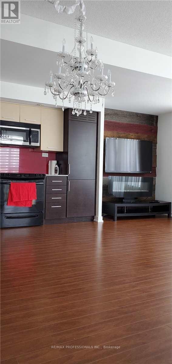 719 - 8 Telegram Mews, Toronto, Ontario  M5V 3Z5 - Photo 5 - C12531120