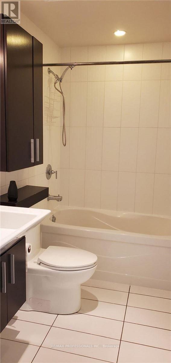 719 - 8 Telegram Mews, Toronto, Ontario  M5V 3Z5 - Photo 8 - C12531120