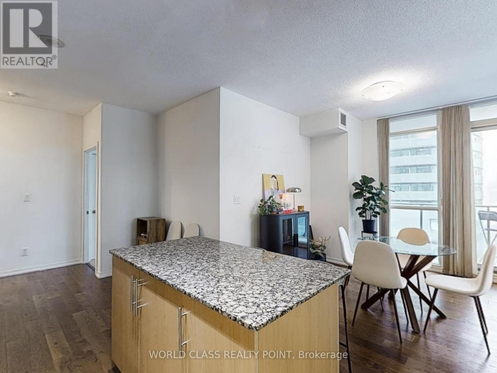 2001 - 55 Bremner Boulevard, Toronto, Ontario  M5J 0A6 - Photo 15 - C12531150