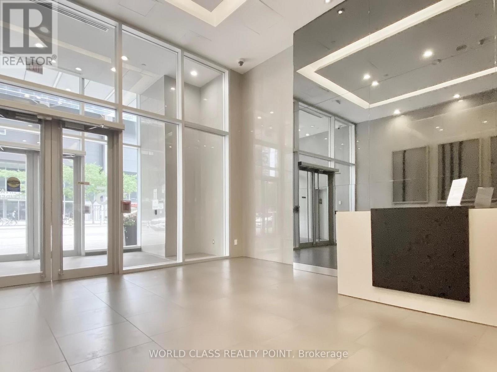 2001 - 55 Bremner Boulevard, Toronto, Ontario  M5J 0A6 - Photo 2 - C12531150