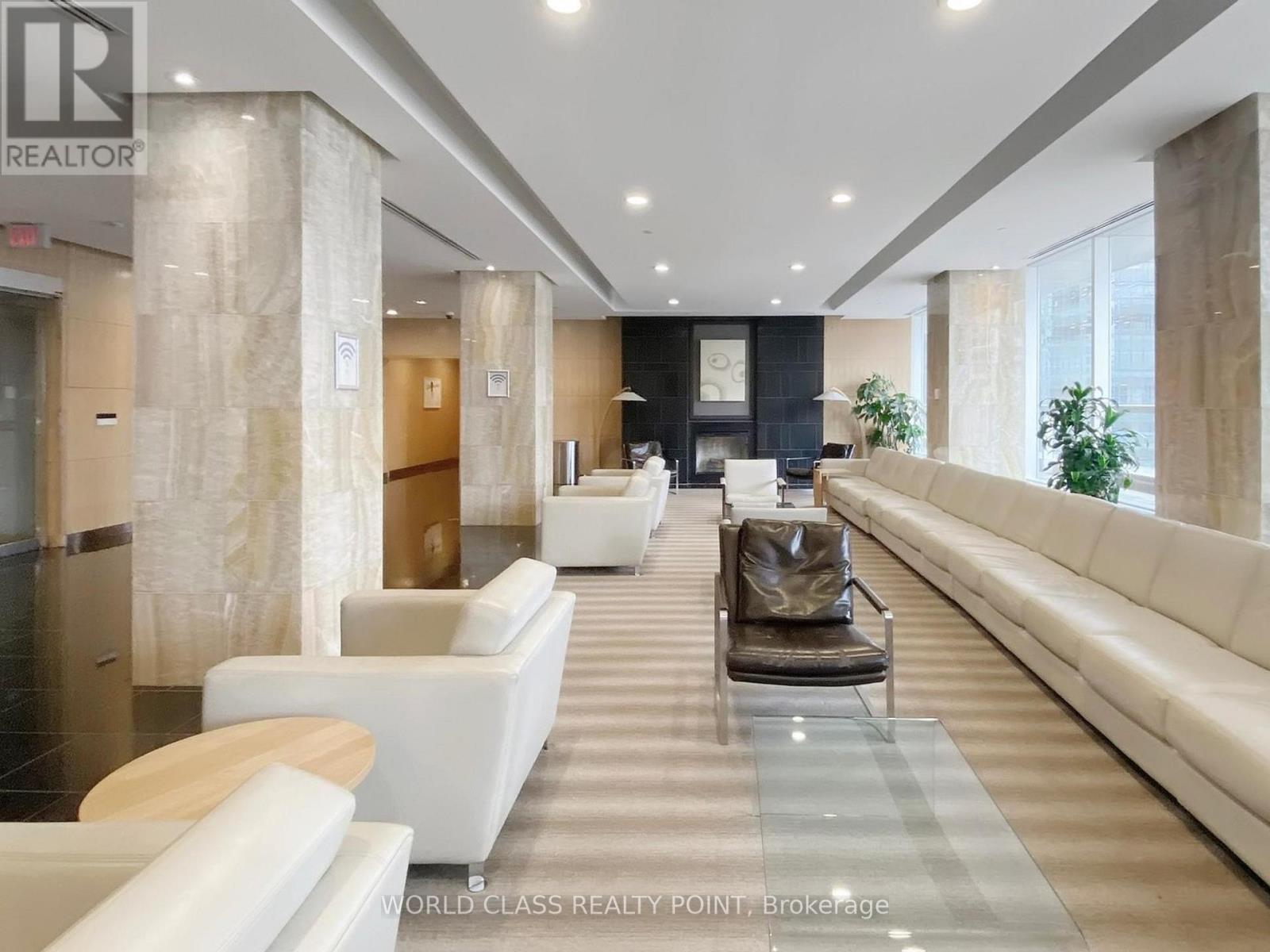 2001 - 55 Bremner Boulevard, Toronto, Ontario  M5J 0A6 - Photo 3 - C12531150