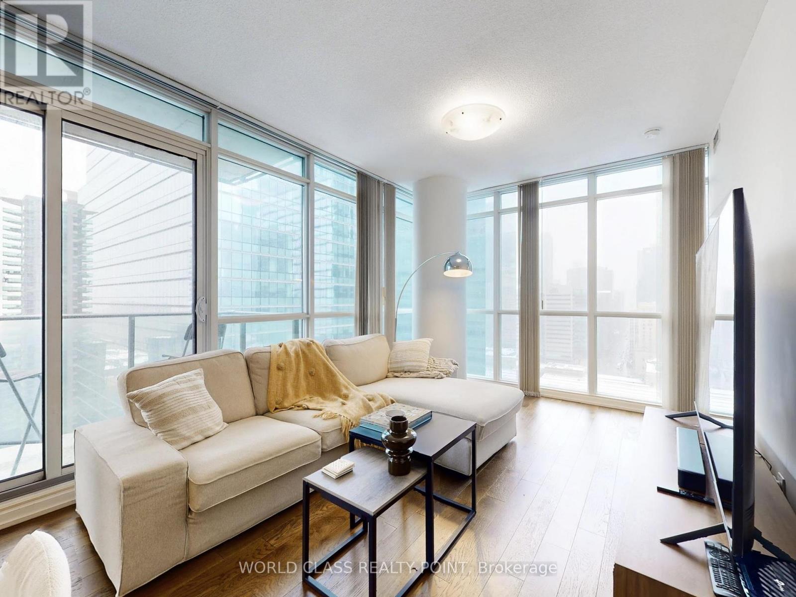 2001 - 55 Bremner Boulevard, Toronto, Ontario  M5J 0A6 - Photo 6 - C12531150