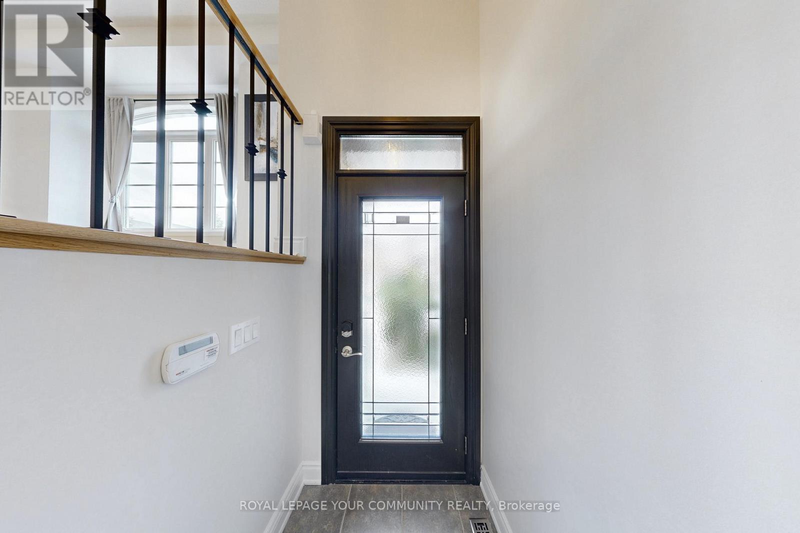 3 Rustwood Road, Vaughan, Ontario  L4J 9E5 - Photo 4 - N12531128