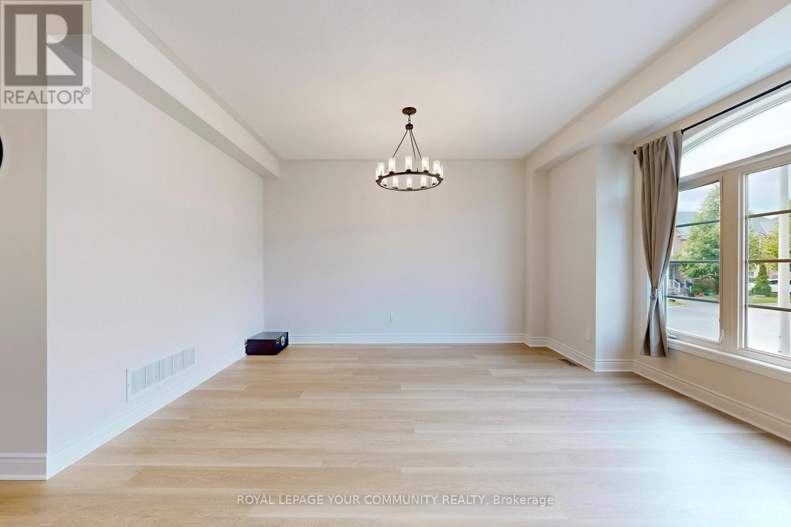 3 Rustwood Road, Vaughan, Ontario  L4J 9E5 - Photo 7 - N12531128