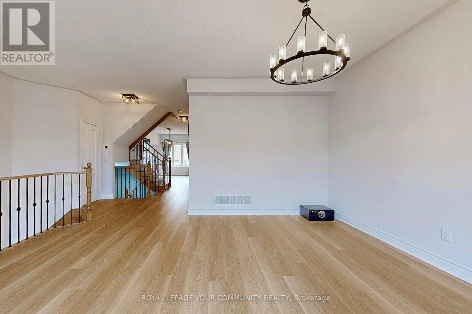 3 Rustwood Road, Vaughan, Ontario  L4J 9E5 - Photo 9 - N12531128