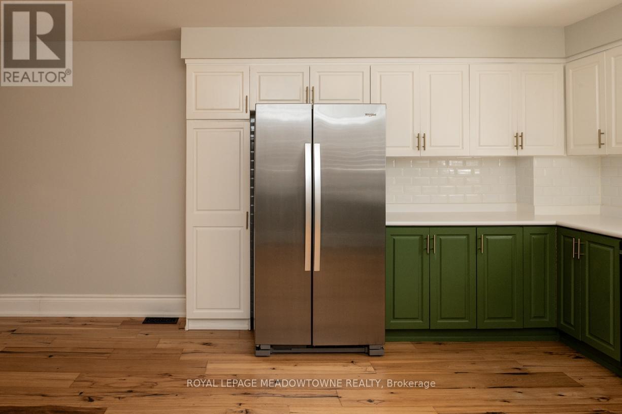 17 Kersdale Avenue, Toronto, Ontario  M6M 1C9 - Photo 14 - W12531114