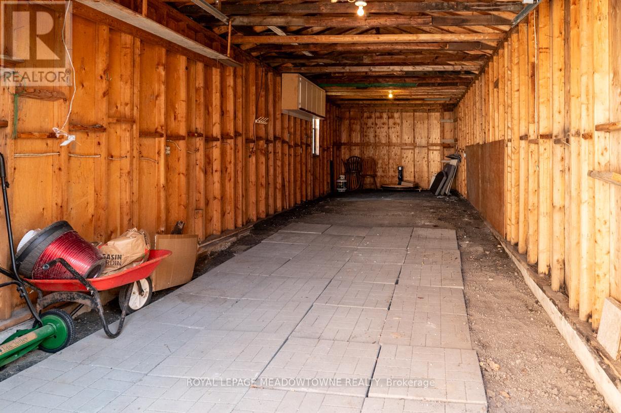 17 Kersdale Avenue, Toronto, Ontario  M6M 1C9 - Photo 42 - W12531114