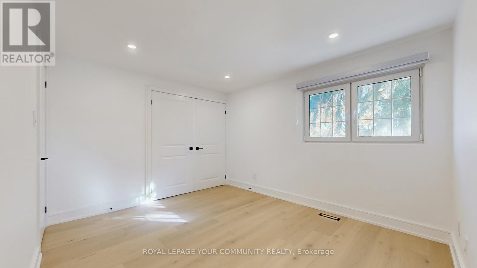 4115 Marigold Crescent, Mississauga, Ontario  L5L 2A4 - Photo 21 - W12531138