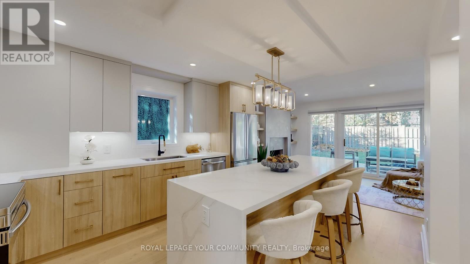 4115 Marigold Crescent, Mississauga, Ontario  L5L 2A4 - Photo 7 - W12531138