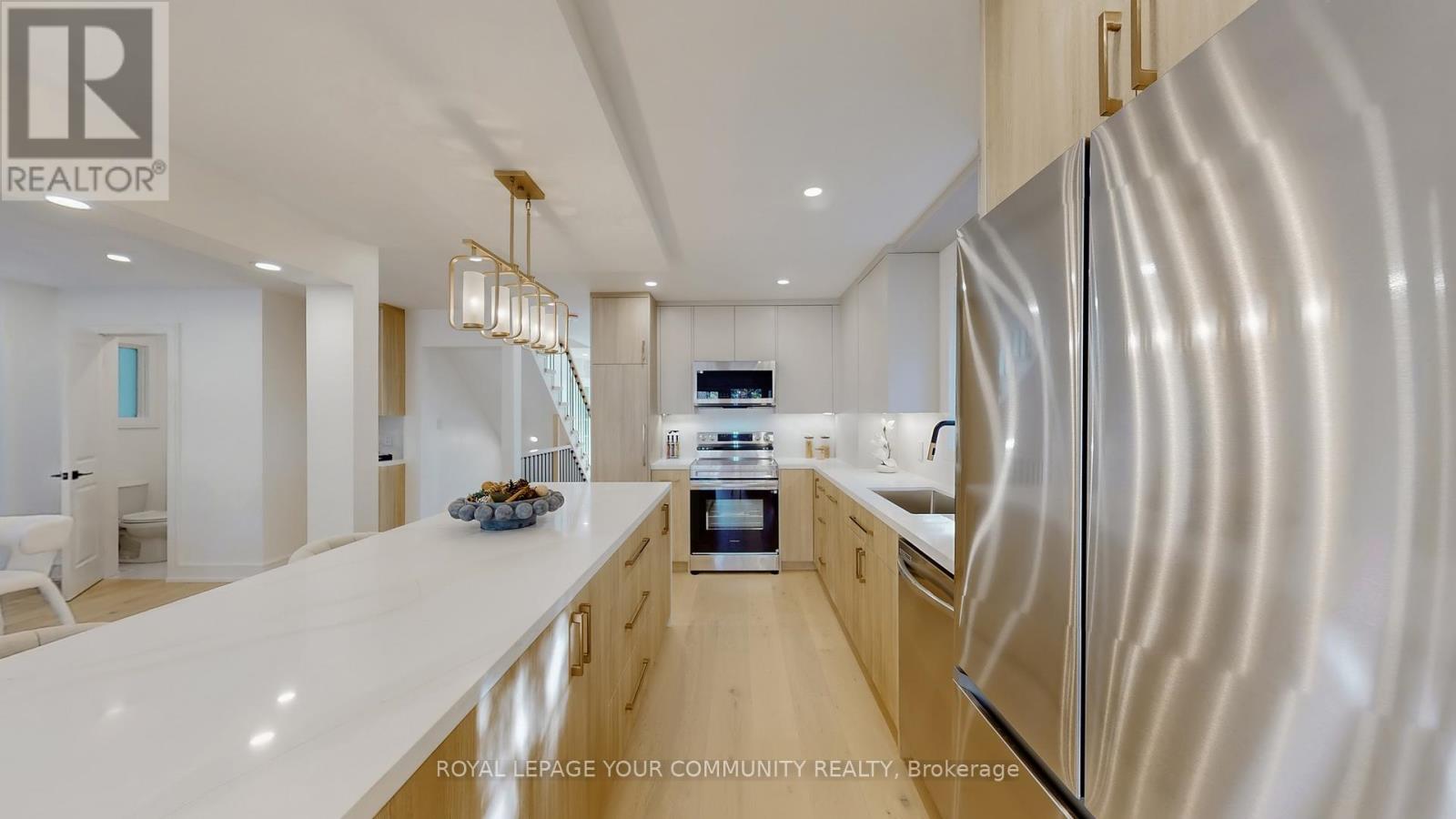 4115 Marigold Crescent, Mississauga, Ontario  L5L 2A4 - Photo 8 - W12531138