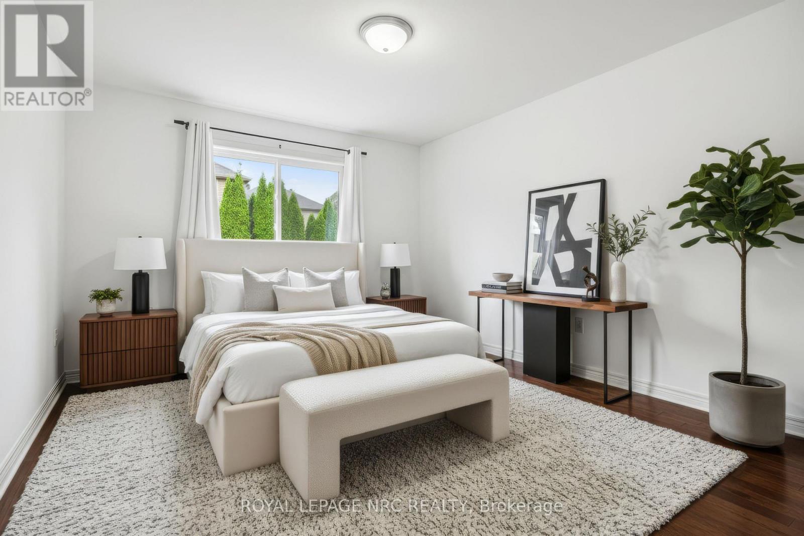 18 Bluegrass Crescent, St. Catharines, Ontario  L2P 0A7 - Photo 4 - X12527160