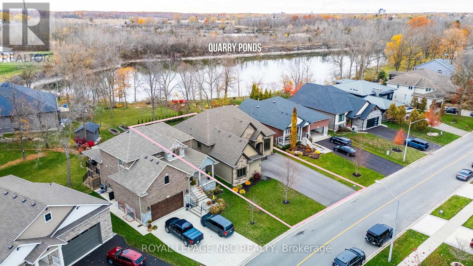 713 Clarence Street, Port Colborne, Ontario  L3K 6B8 - Photo 3 - X12375176