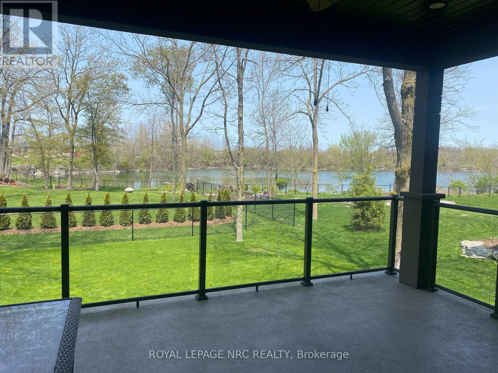 713 Clarence Street, Port Colborne, Ontario  L3K 6B8 - Photo 5 - X12375176