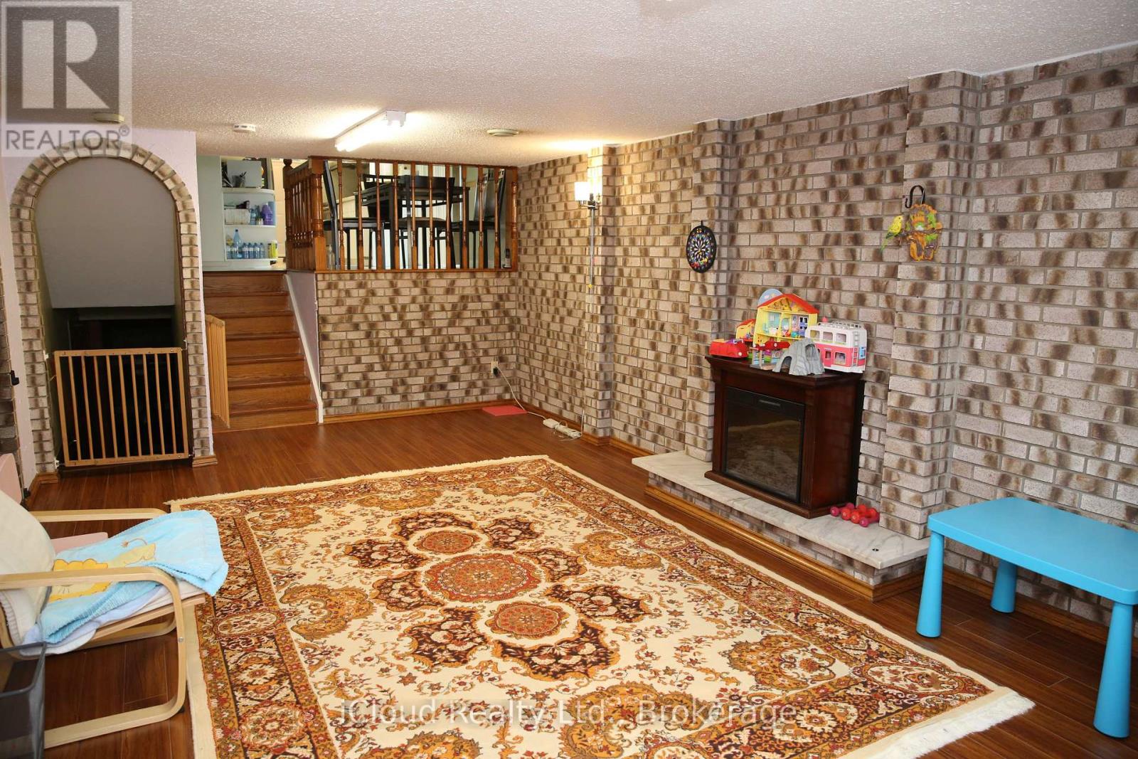 888 Bloor Street, Mississauga, Ontario L4Y 2M9 - Photo 9 - W12439281