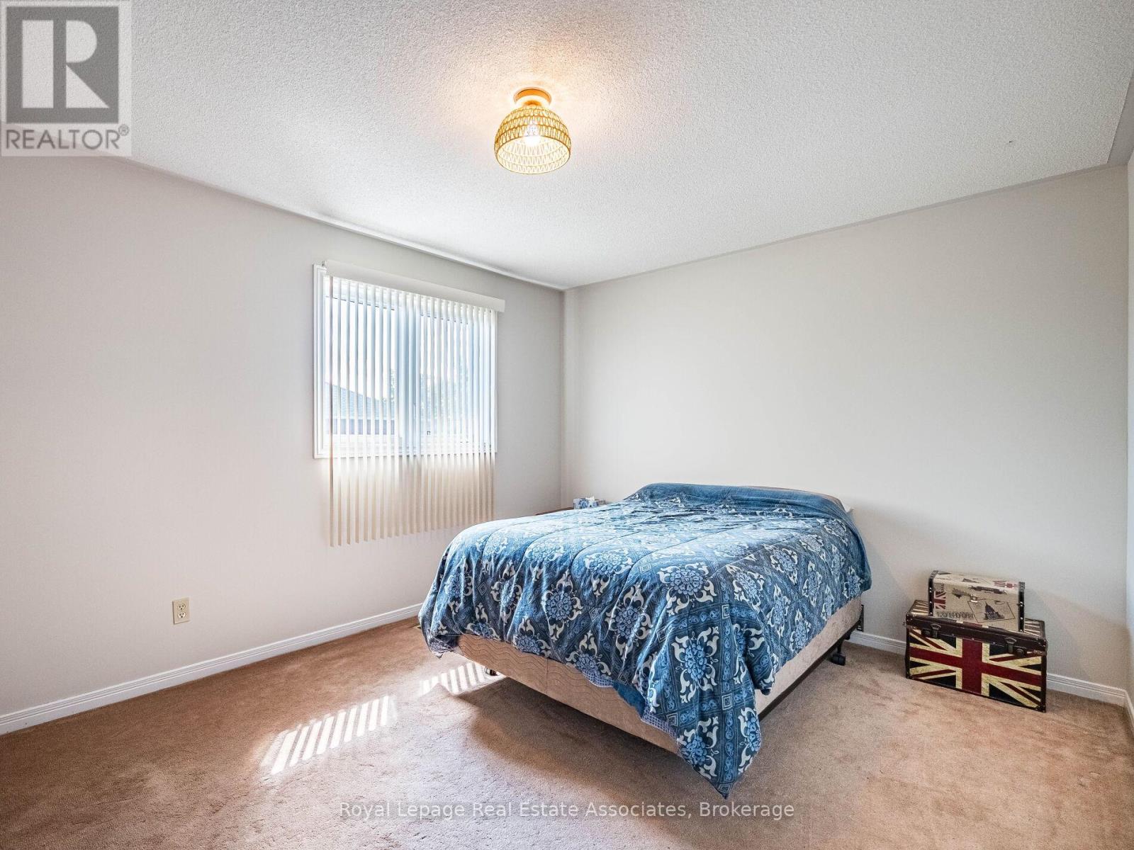 6033 Duford Drive, Mississauga, Ontario  L5V 1A8 - Photo 15 - W12529798