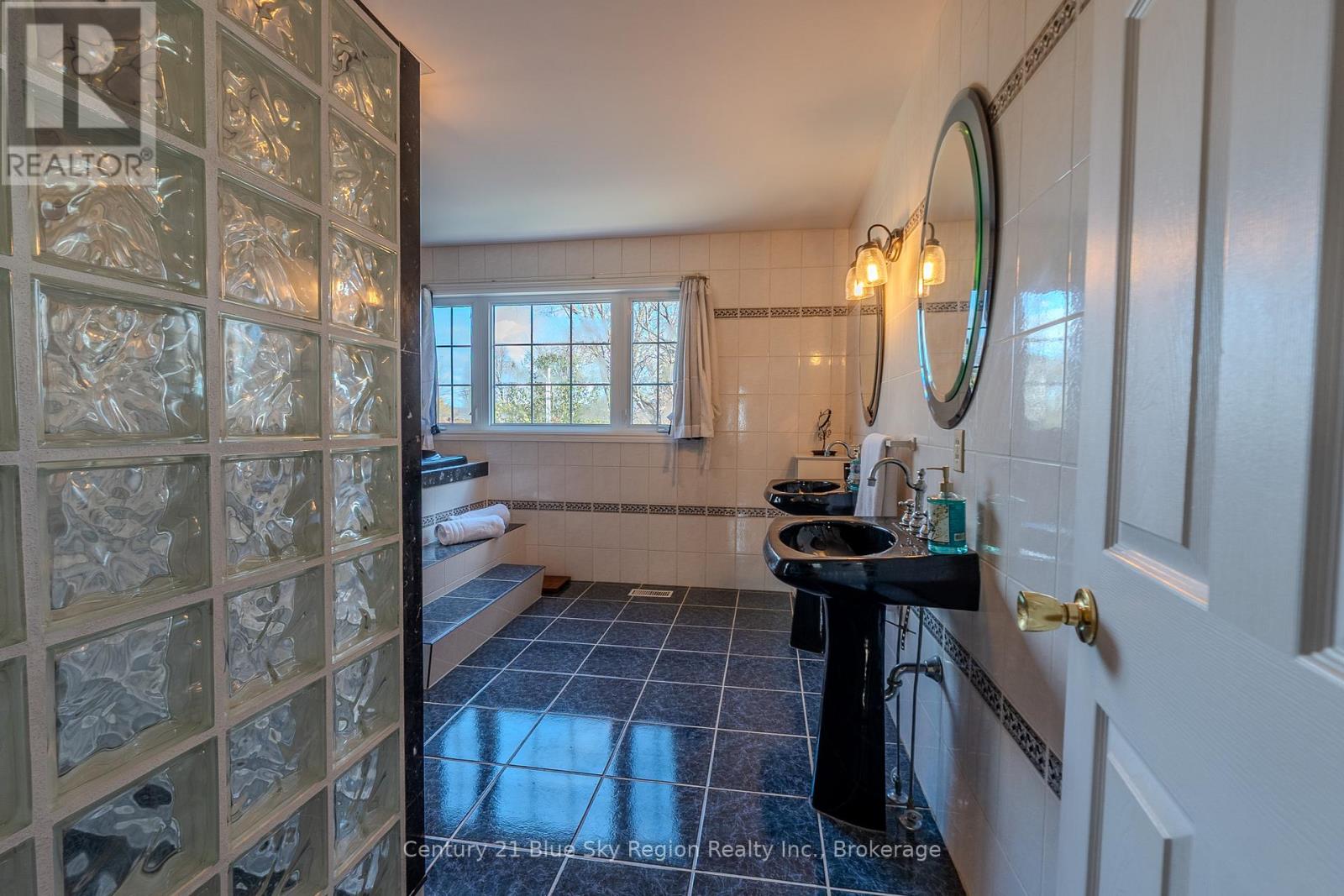 87b Campbell Avenue, North Bay, Ontario  P1A 1V7 - Photo 30 - X12527752