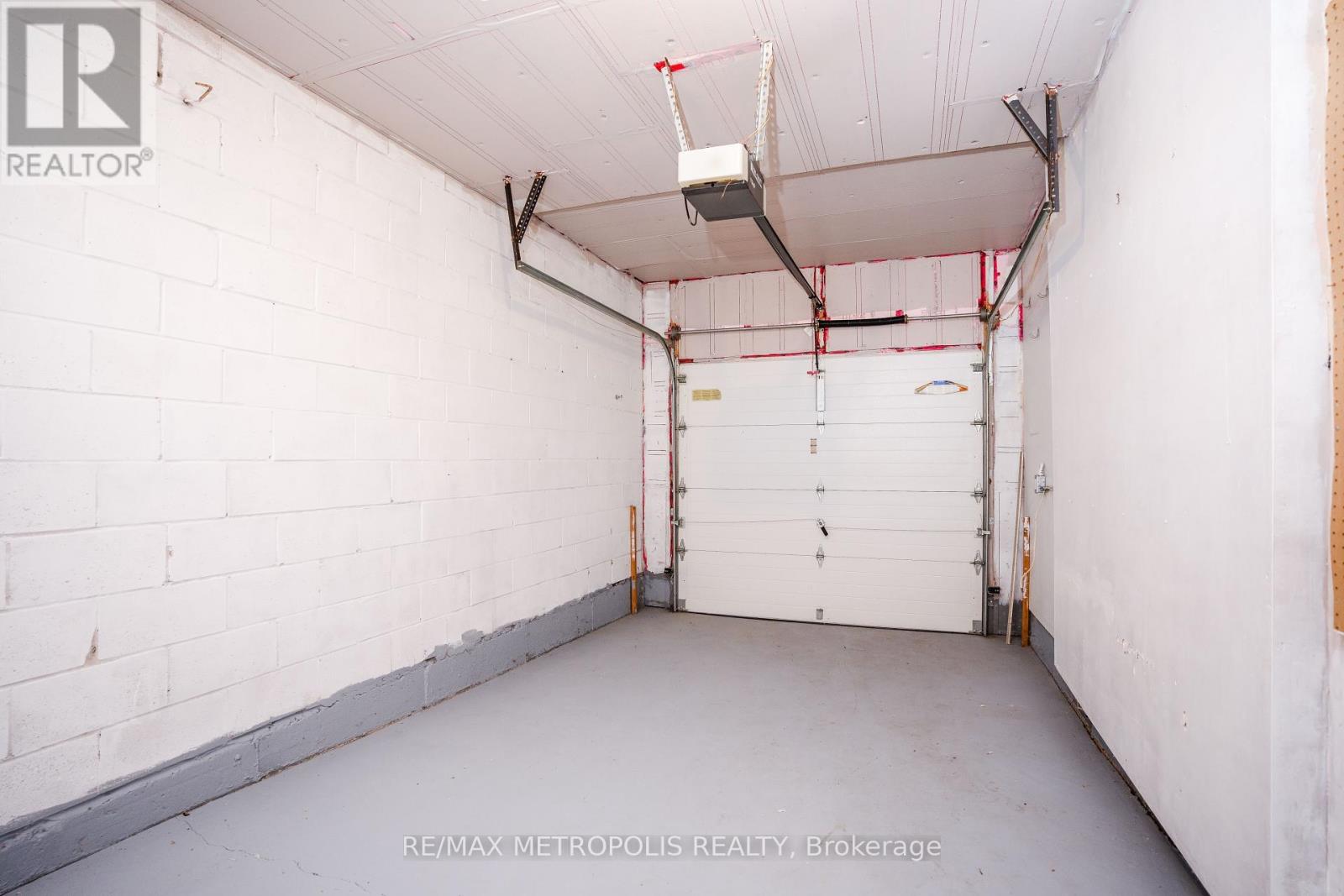 59 - 2 Royalwood Court, Hamilton, Ontario  L8E 4Z1 - Photo 16 - X12531148