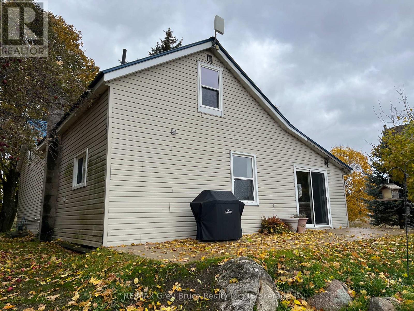 691 Bruce Rd 17, Arran-Elderslie, Ontario  N0H 2N0 - Photo 2 - X12531172