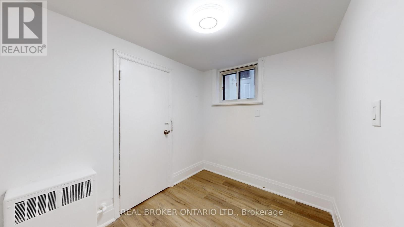 Bsmt - 451 Donlands Avenue, Toronto, Ontario  M4J 3S4 - Photo 5 - E12529524