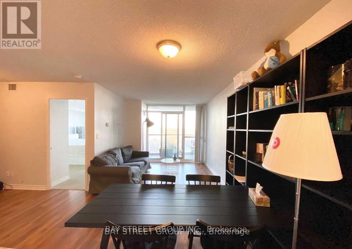 1102 - 35 Hollywood Avenue, Toronto, Ontario  M2N 0A9 - Photo 2 - C12531194