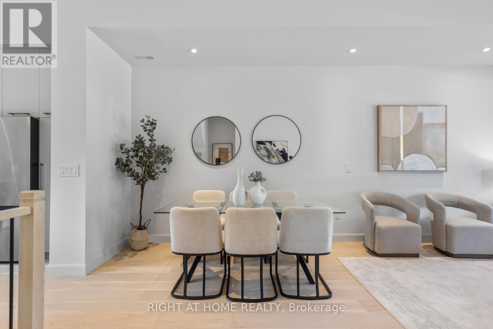 85 Holborne Avenue, Toronto, Ontario  M4C 2R3 - Photo 10 - E12531212