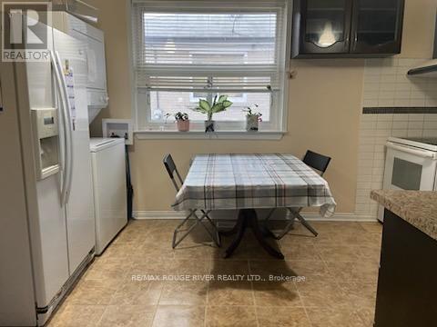 124 Overture Road, Toronto, Ontario  M1E 2W4 - Photo 5 - E12531224