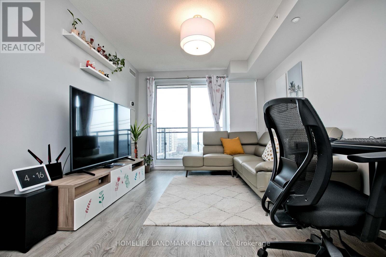 810 - 370 Highway 7 E Avenue, Richmond Hill, Ontario  L4B 0C4 - Photo 5 - N12531182