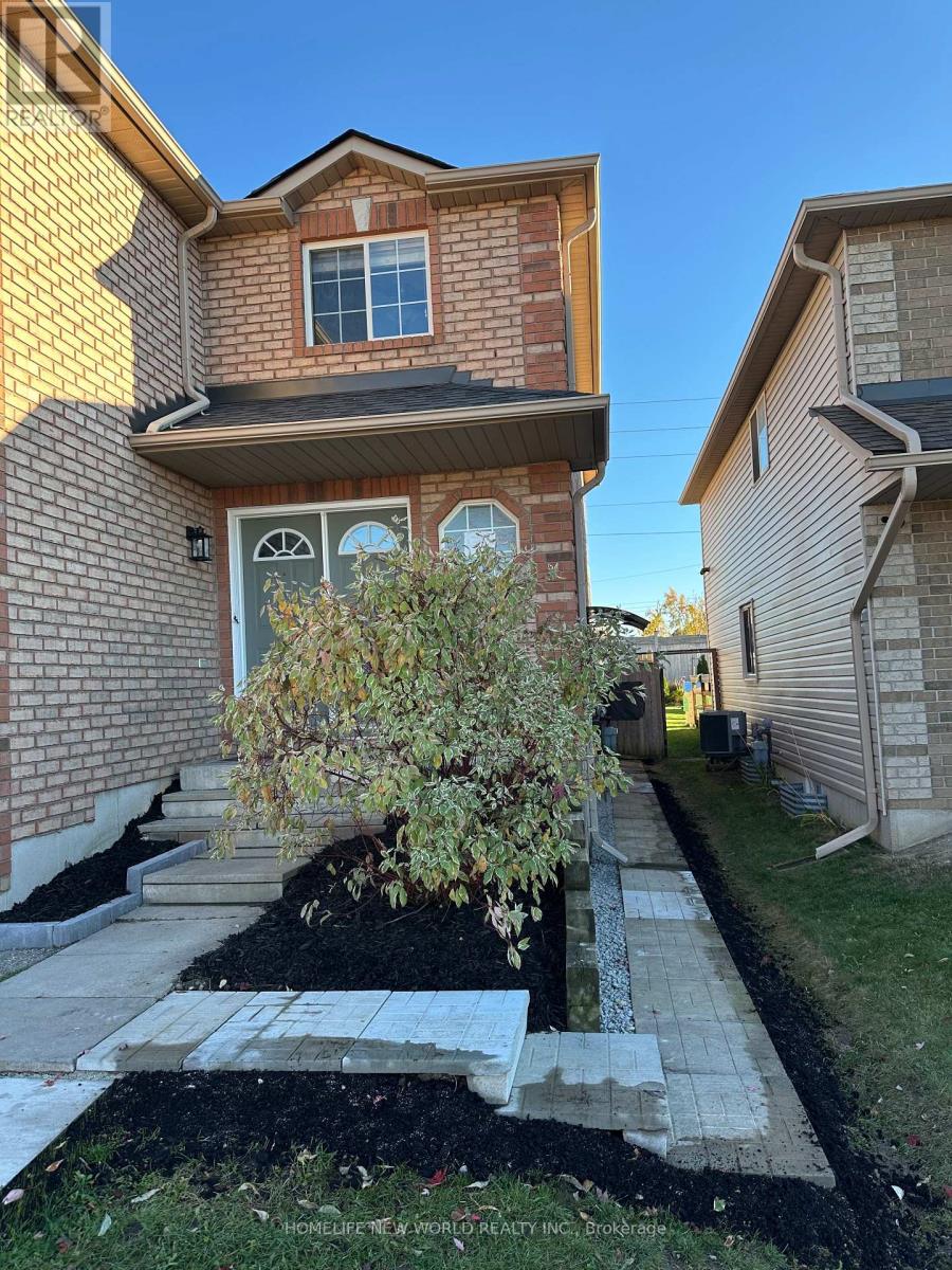 Bsmt - 93 Courtney Crescent, Barrie, Ontario  L4N 5S9 - Photo 2 - S12531234