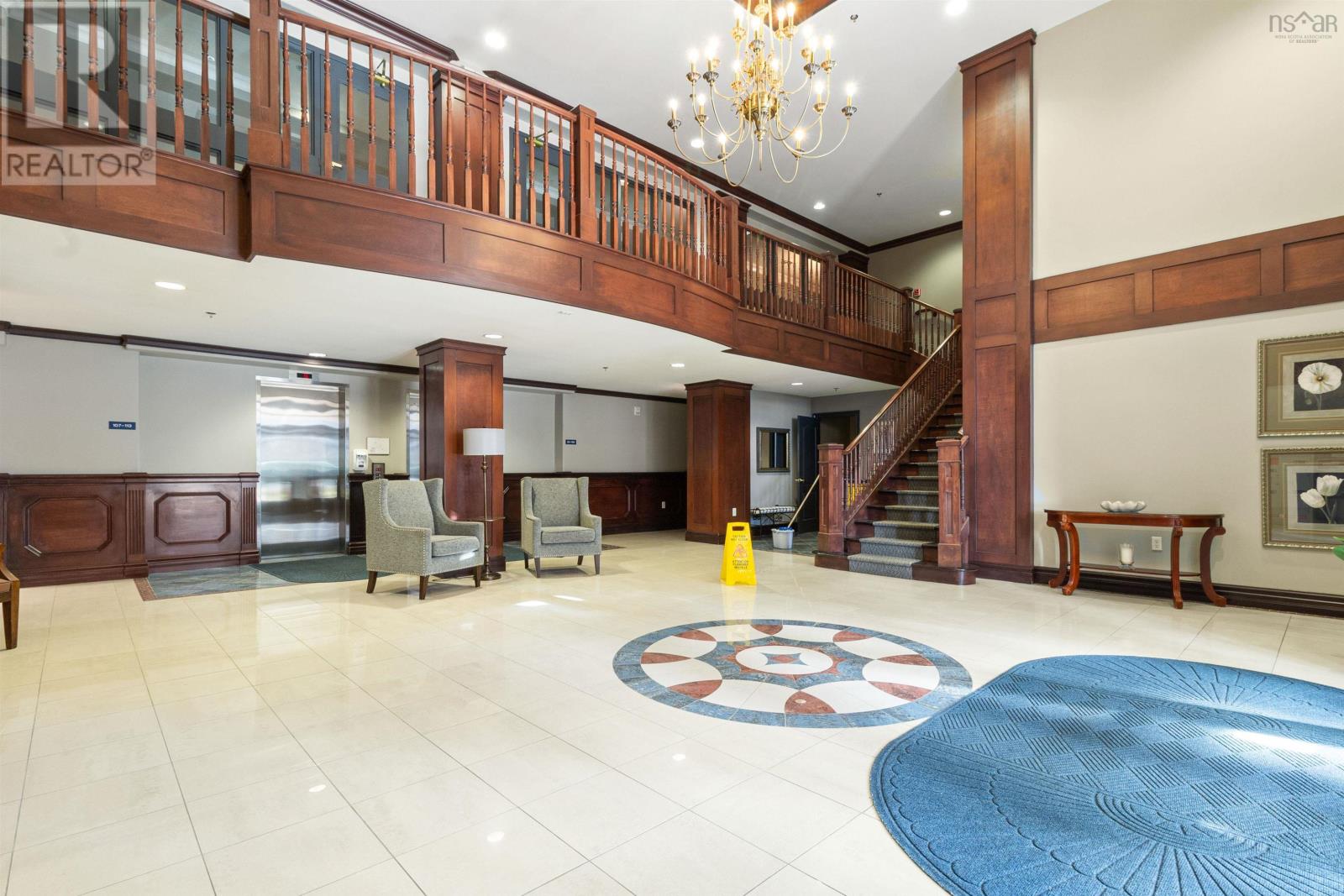 Property at 307 10 Regency Park Drive image 4