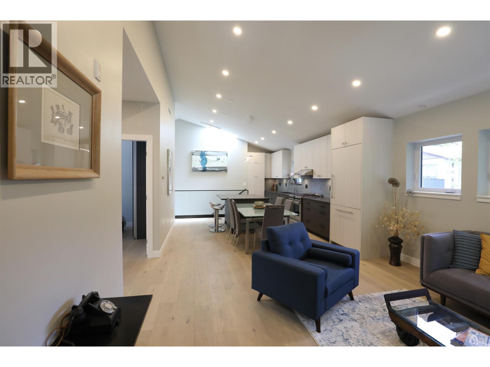 3372 Fleming Street, Vancouver, British Columbia  V5N 3V5 - Photo 5 - R3048876