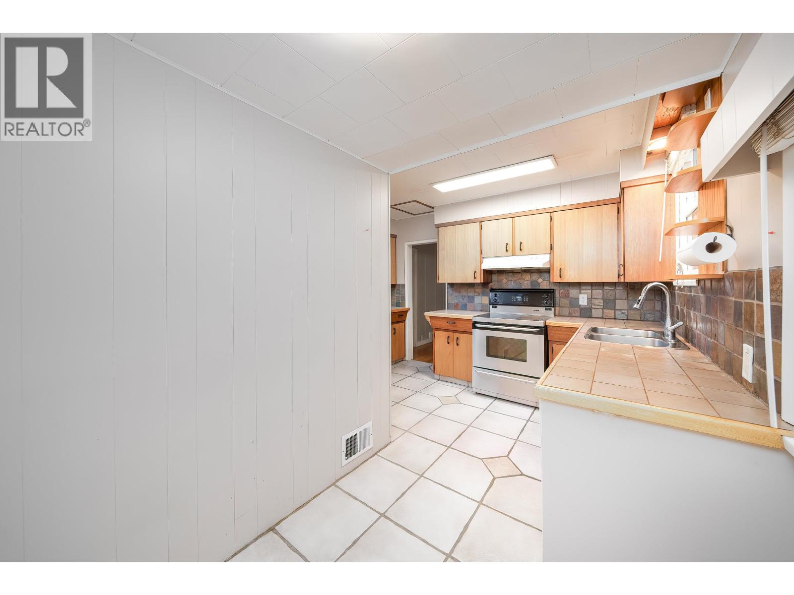 454 Kelly Street, New Westminster, British Columbia  V3L 3T9 - Photo 9 - R3066392