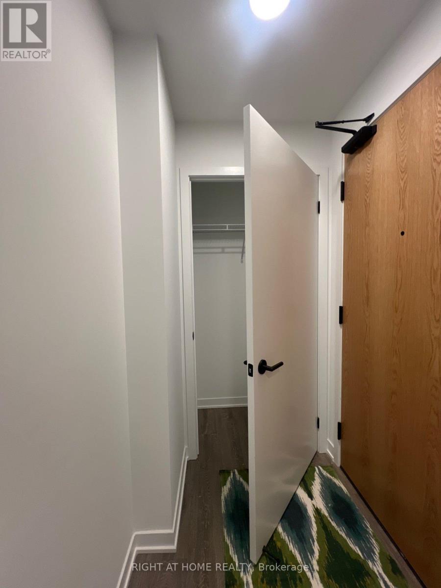 2303 - 2495 Eglinton Avenue W, Mississauga, Ontario  L5M 2T2 - Photo 13 - W12531164